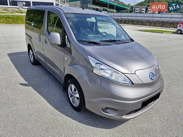 Nissan E-Nv200 2018 photo 3
