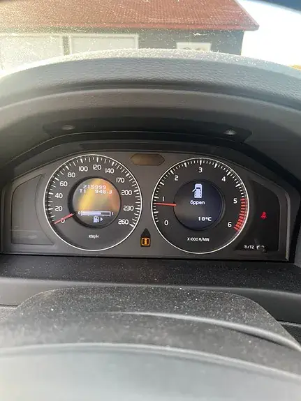 Volvo V70 2010 photo 5