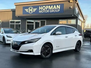 Nissan Leaf 2023 photo 2
