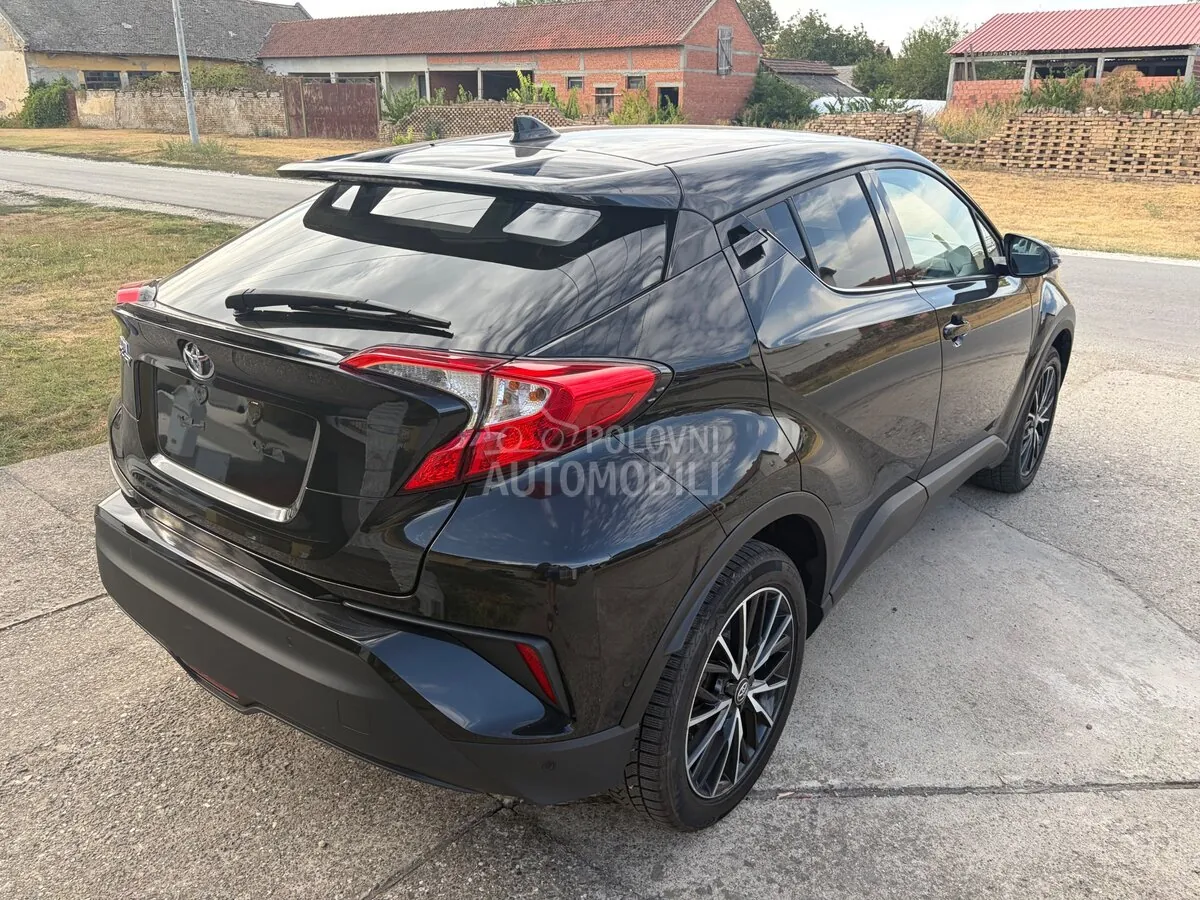 Toyota C-Hr 2017 photo 5