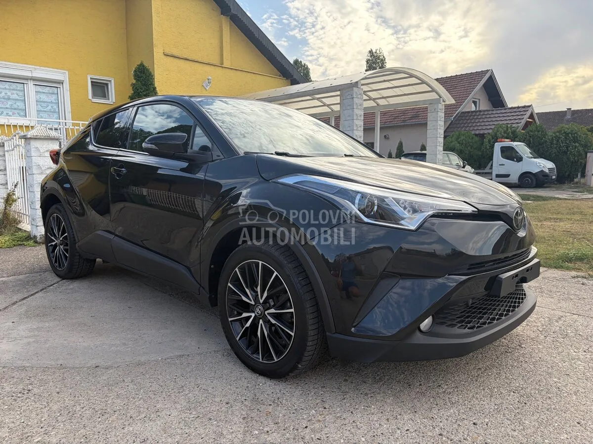 Toyota C-Hr 2017 photo 2