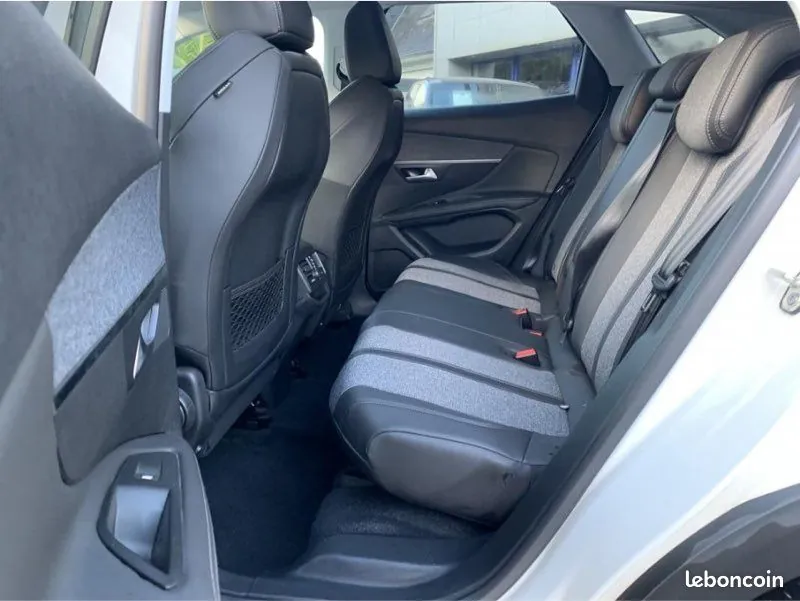 Peugeot 3008 2018 photo 5