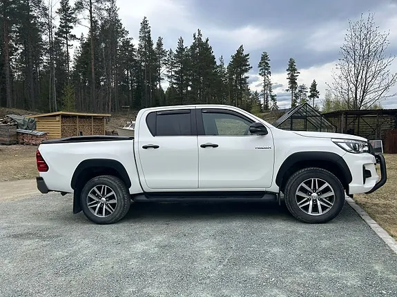 Toyota Hilux 2020 photo 3