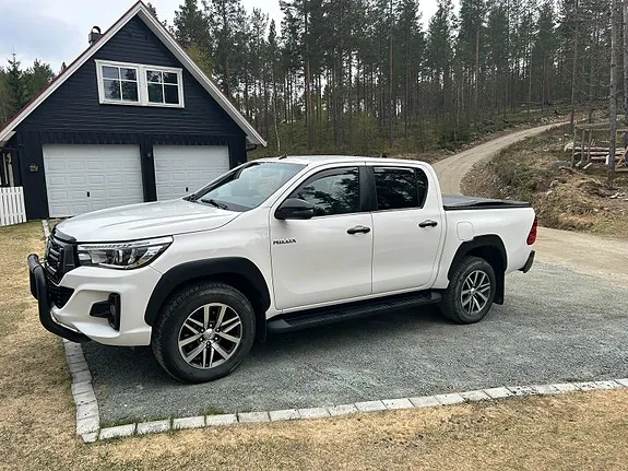Toyota Hilux 2020 photo 2
