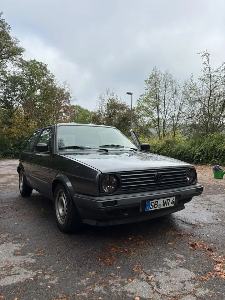 Volkswagen Golf 2