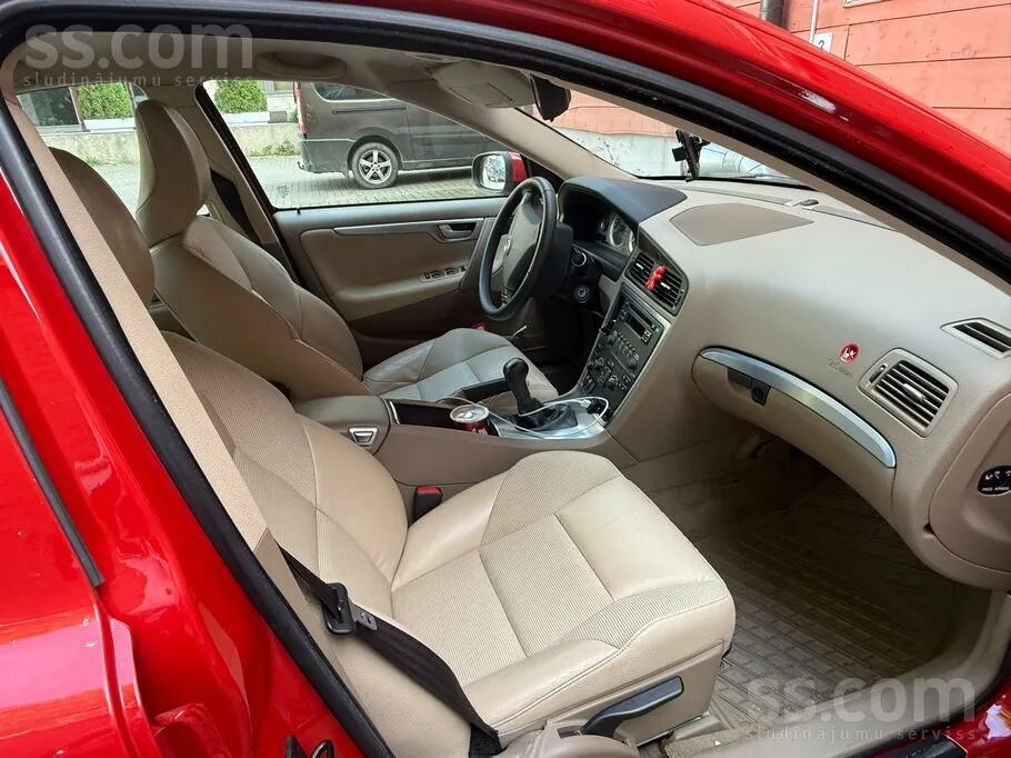 Volvo S60 2010 photo 3