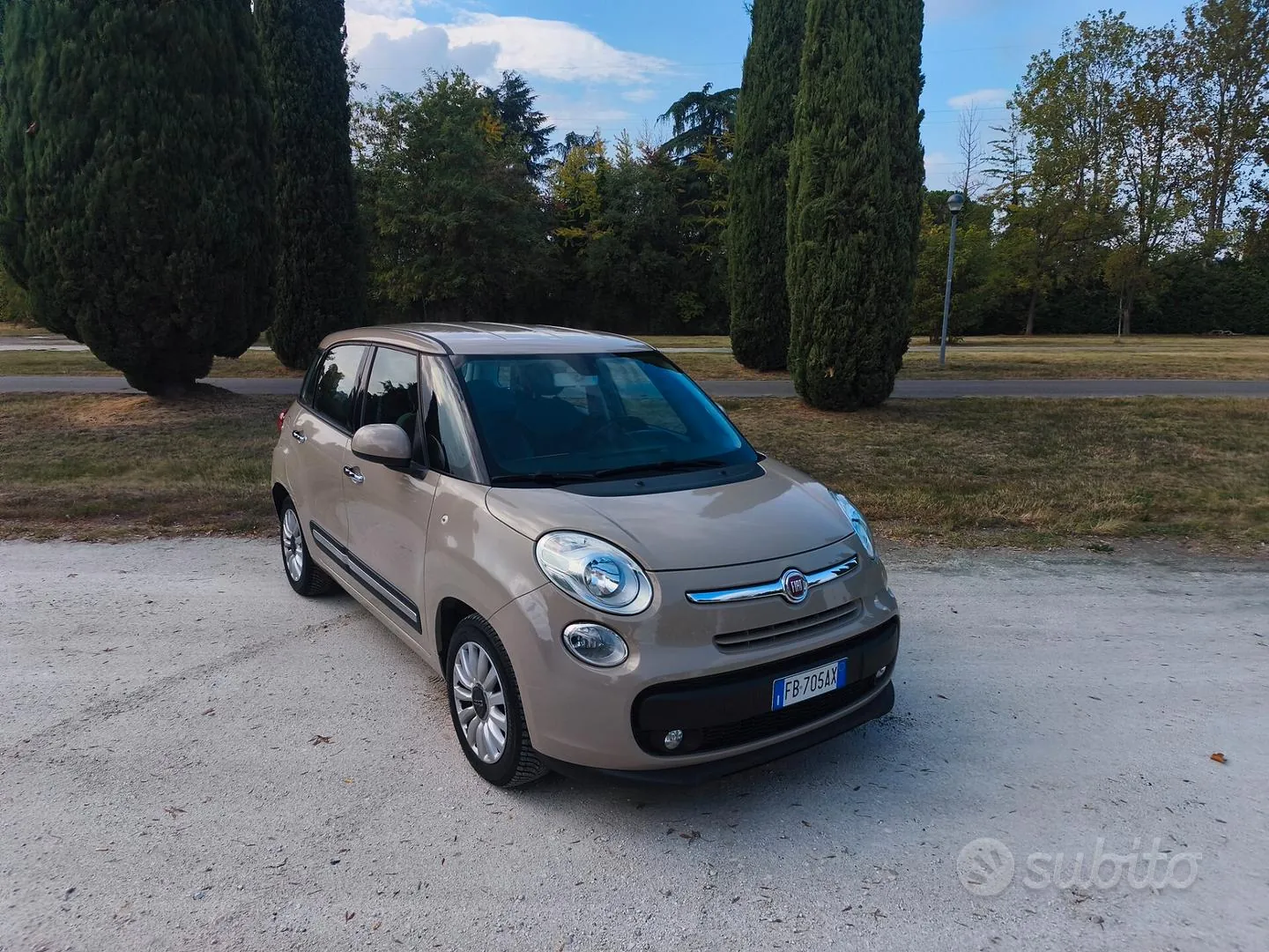 Fiat 500L 2016 photo 2