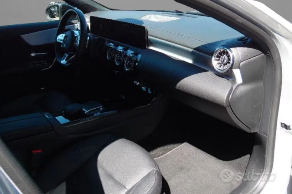Mercedes-Benz A-Class 2021 photo 4