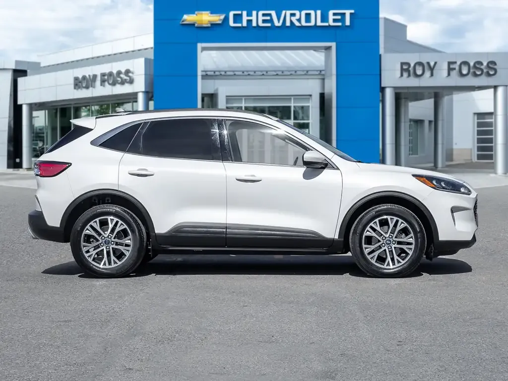 Ford Escape 2022 photo 3