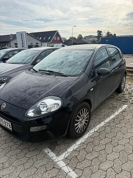 Fiat Punto 2012 photo 2