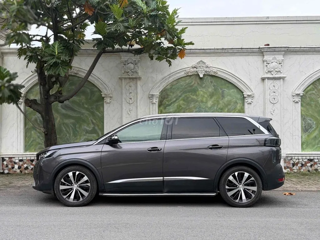Peugeot 5008 2022 photo 4