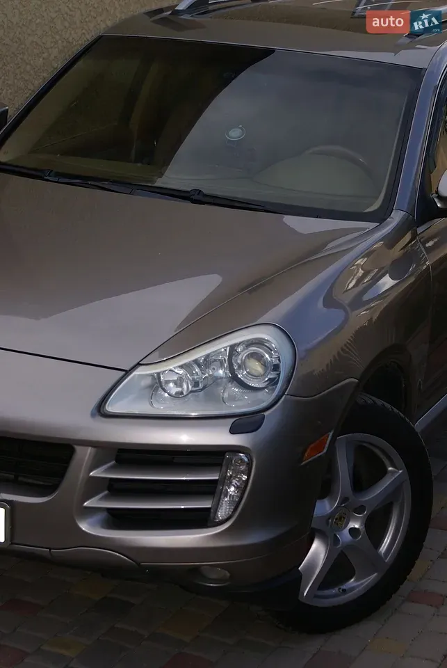 Porsche Cayenne 2008 photo 2