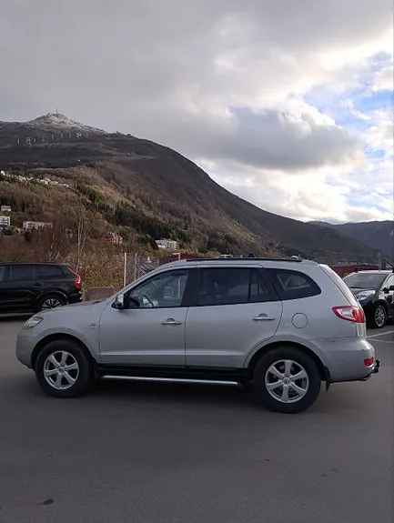 Hyundai Santa Fe 2008 photo 2