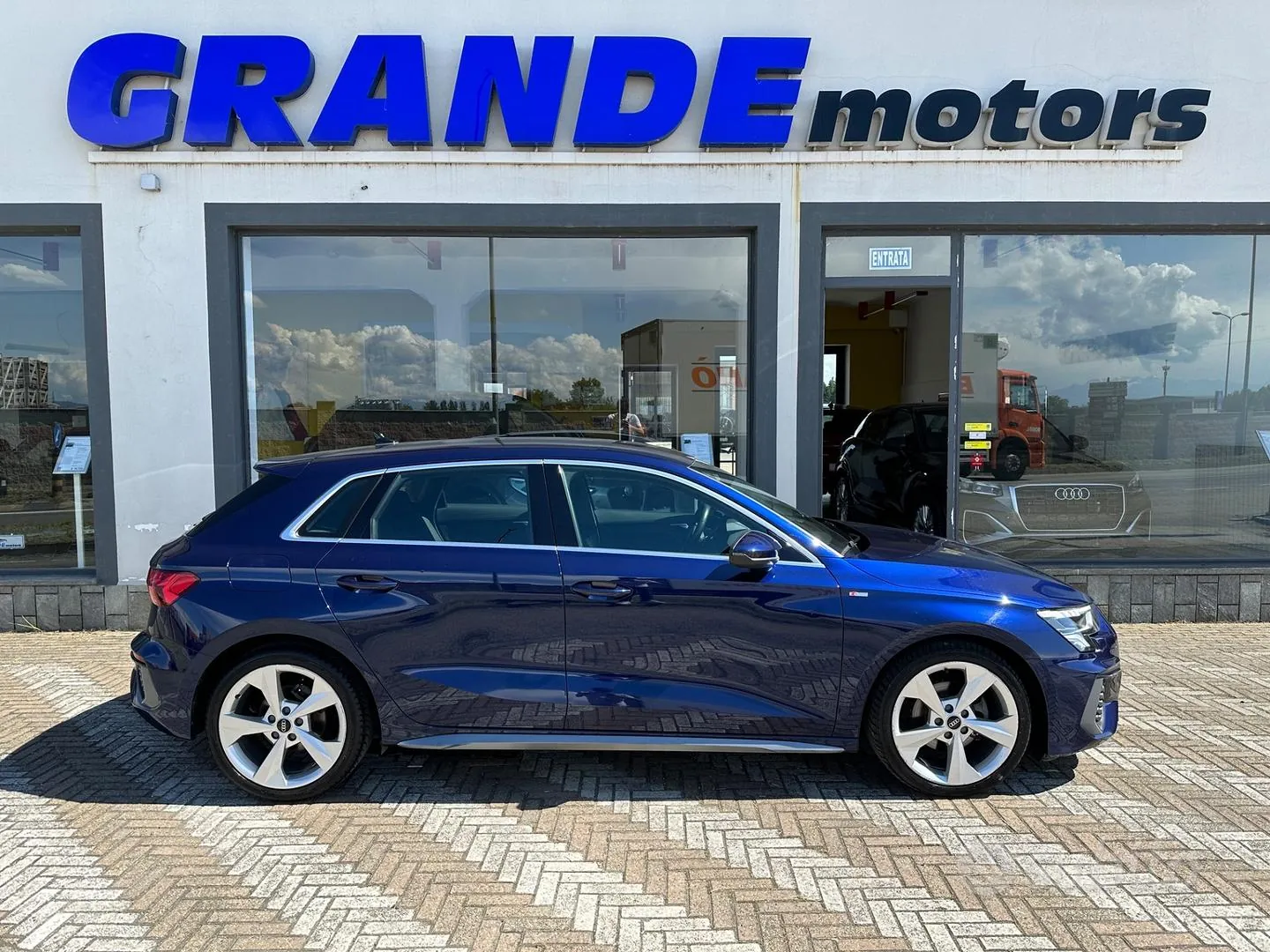 Audi A3 2024 photo 3