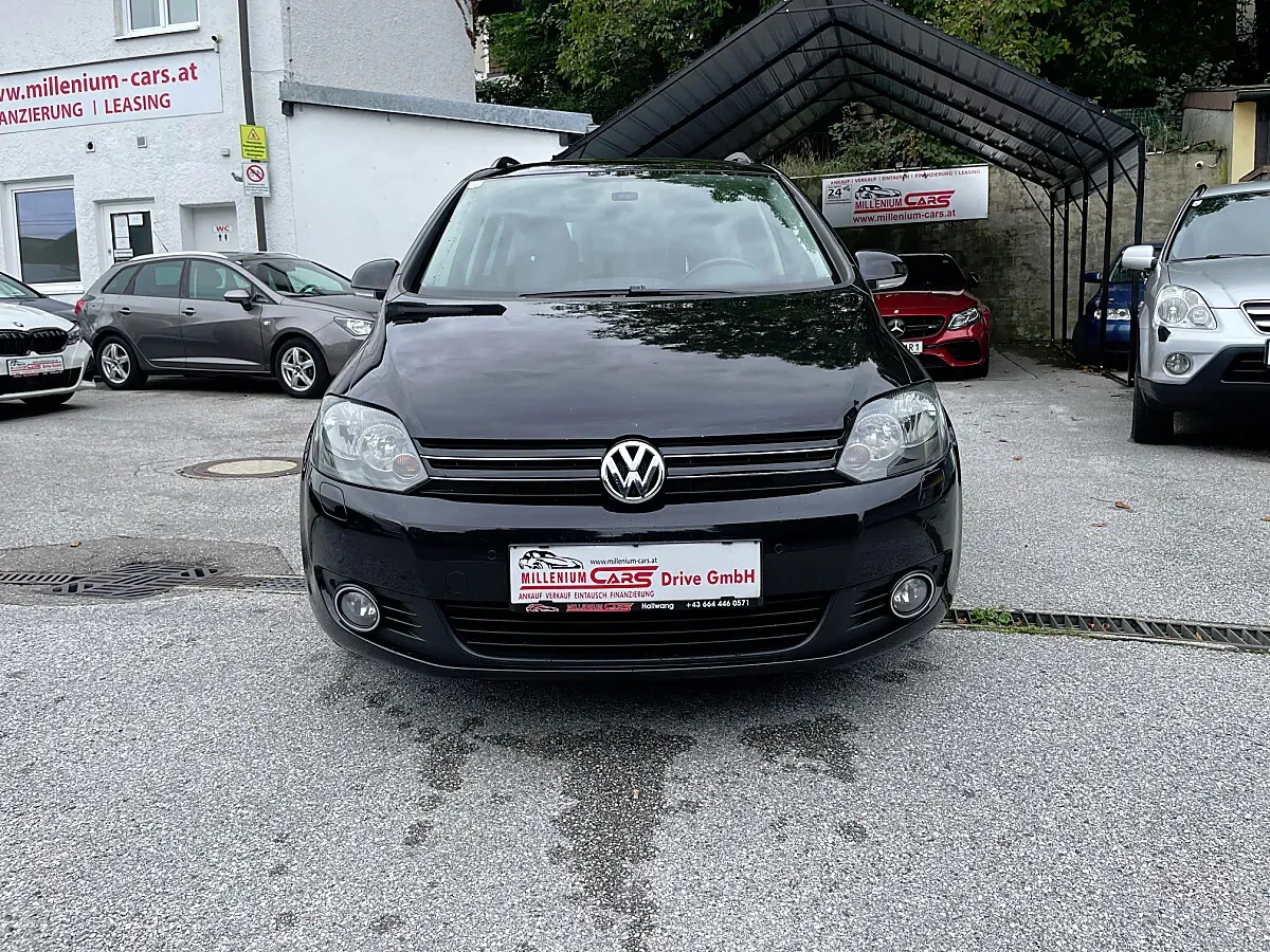 Volkswagen Golf 2011 photo 2