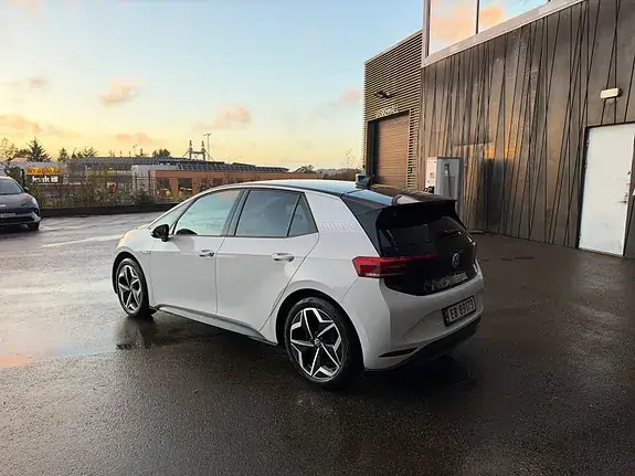 Volkswagen Id.3 2021 photo 5