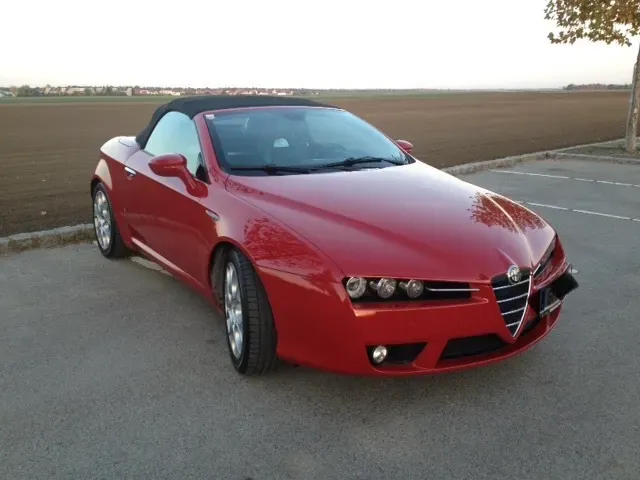 Alfa Romeo Spider 2008 photo 2