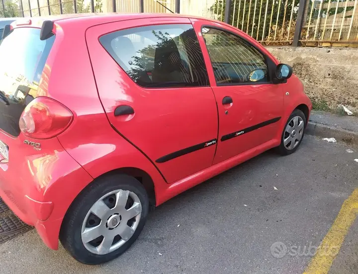 Toyota Aygo 2009 photo 2