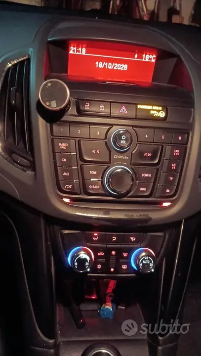 Opel Zafira Tourer 2014 photo 4