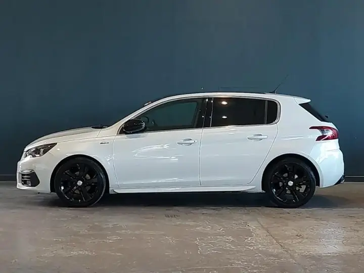 Peugeot 308 2019 photo 4
