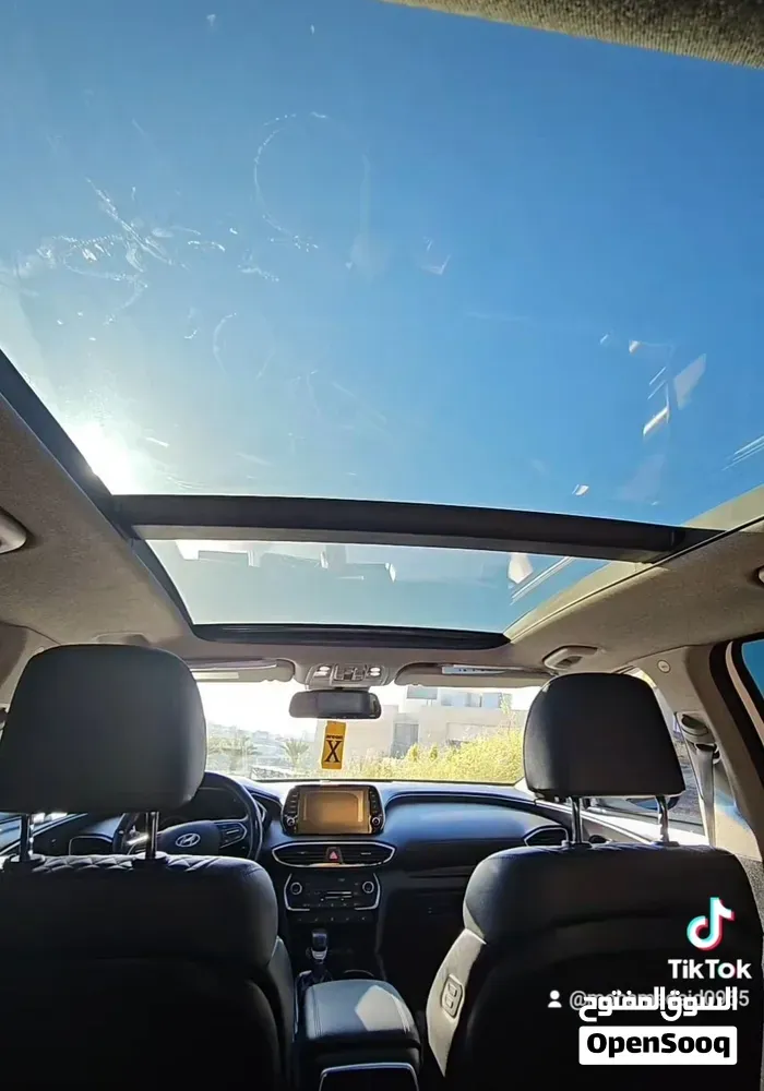 Hyundai Santa Fe 2019 photo 2