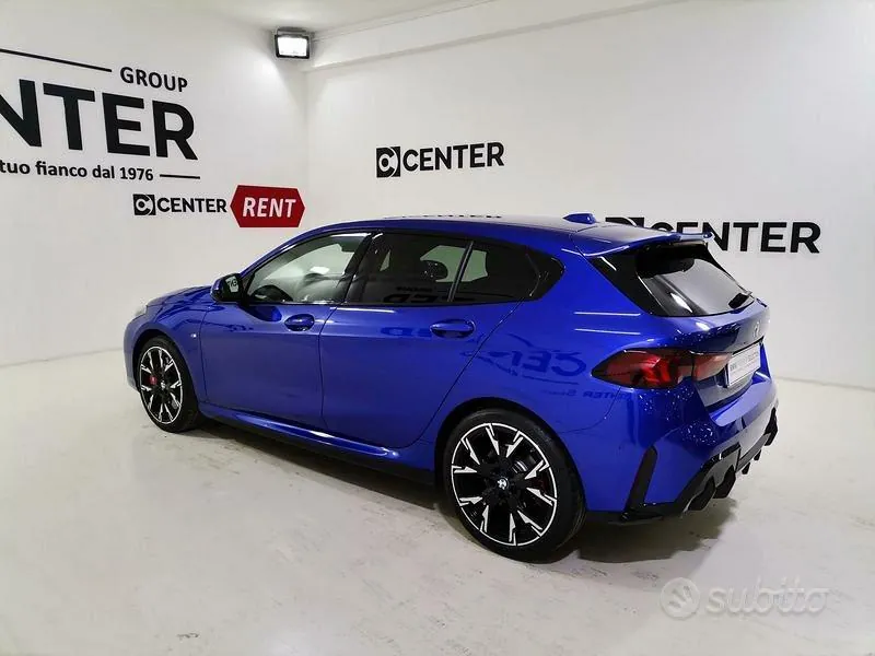BMW 1 Series 2025 photo 4