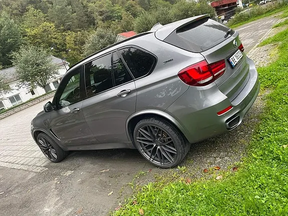BMW X5 2018 photo 2