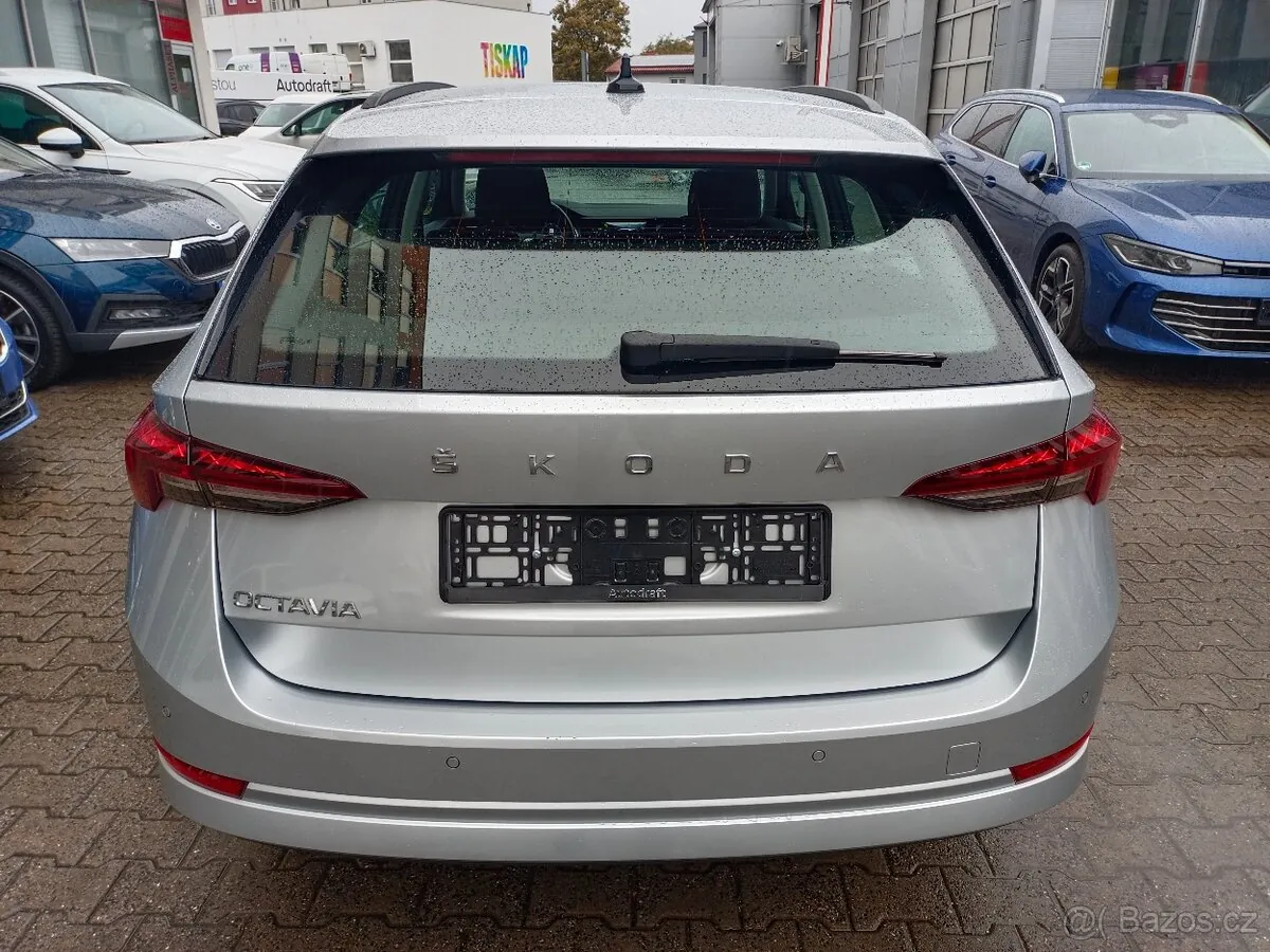 Skoda Octavia 2023 photo 5