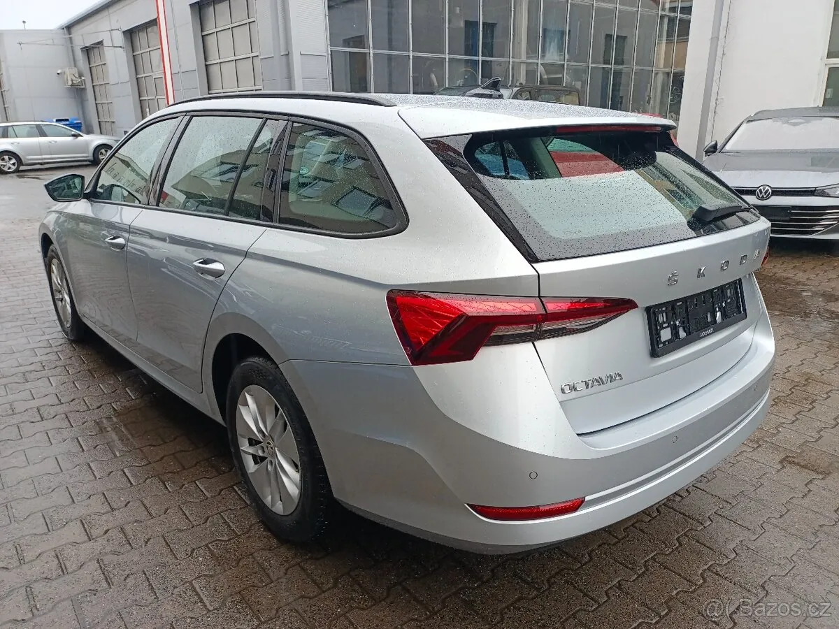 Skoda Octavia 2023 photo 4