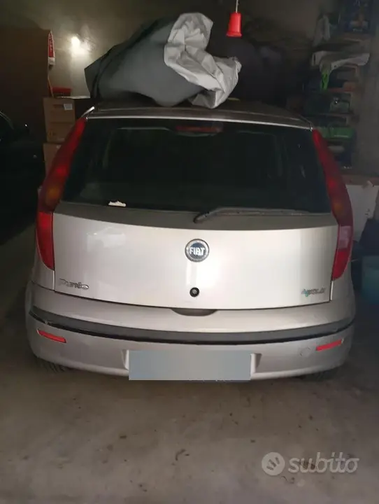 Fiat Punto 2004 photo 2