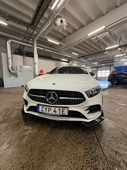Mercedes-Benz A200