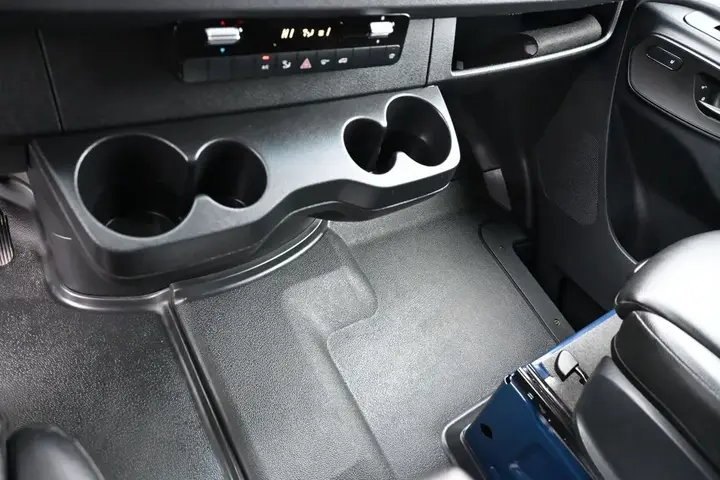 Mercedes-Benz Sprinter 2025 photo 5