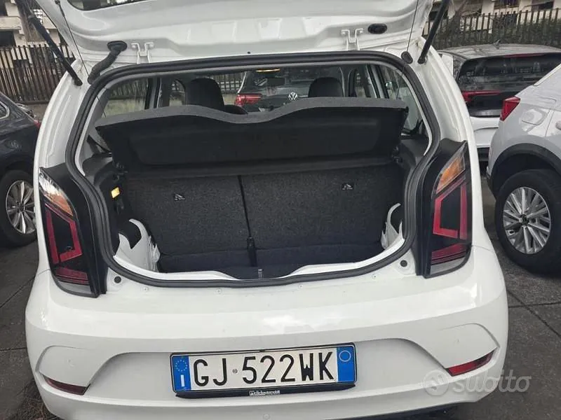 Volkswagen Up 2022 photo 4
