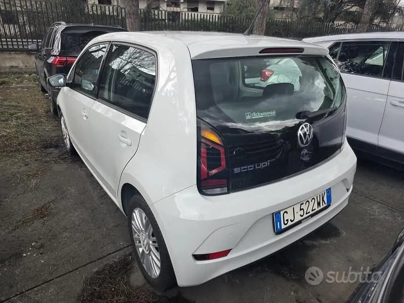 Volkswagen Up 2022 photo 2
