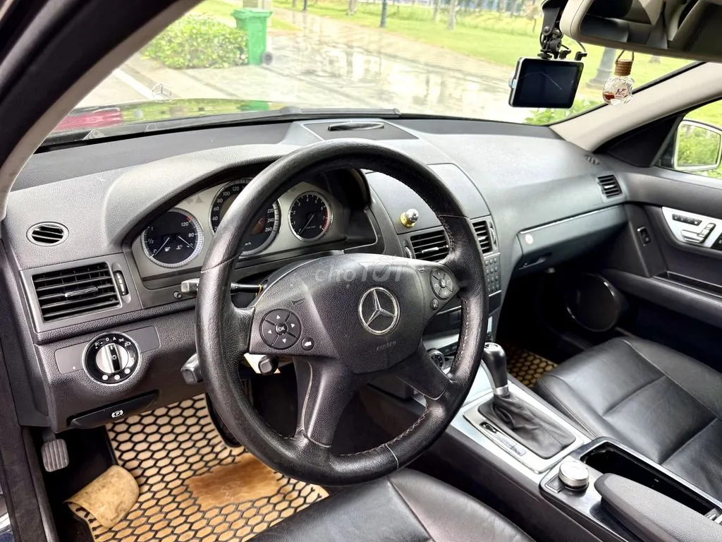 Mercedes-Benz C-Class 2009 photo 3