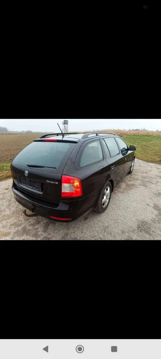 Skoda Octavia 2009 photo 3