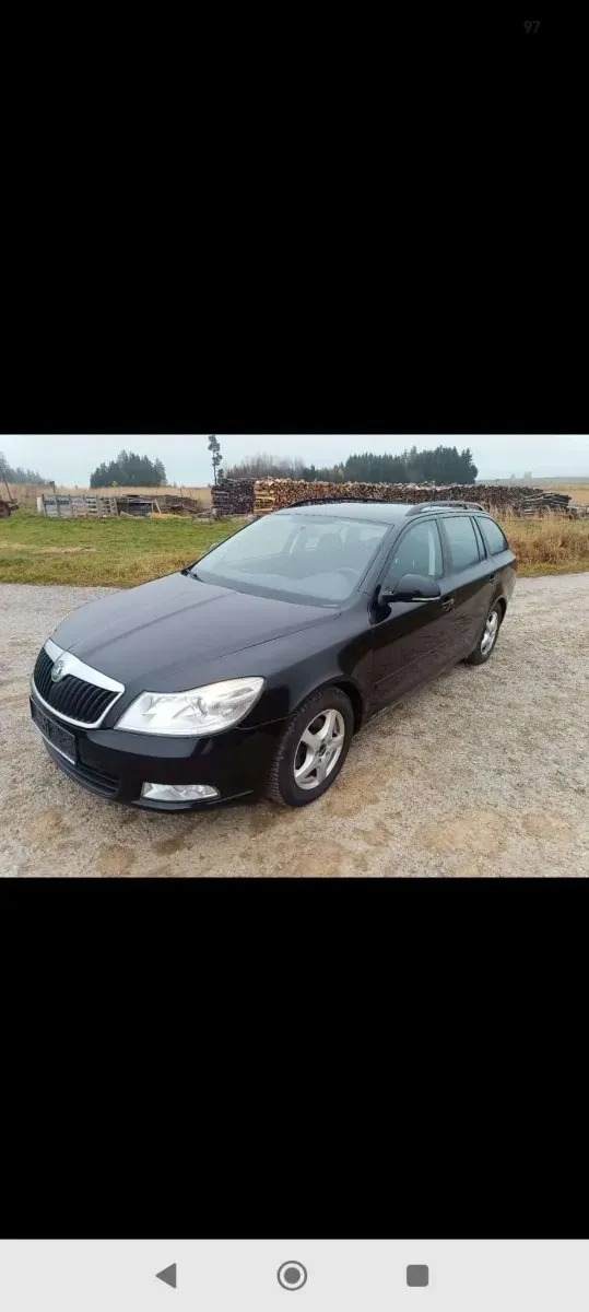 Skoda Octavia 2009 photo 2