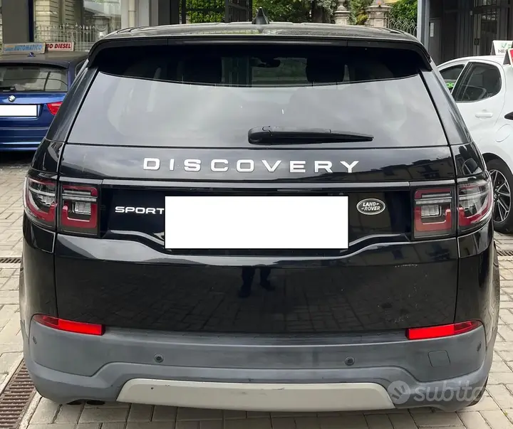 Land Rover Discovery Sport 2020 photo 4