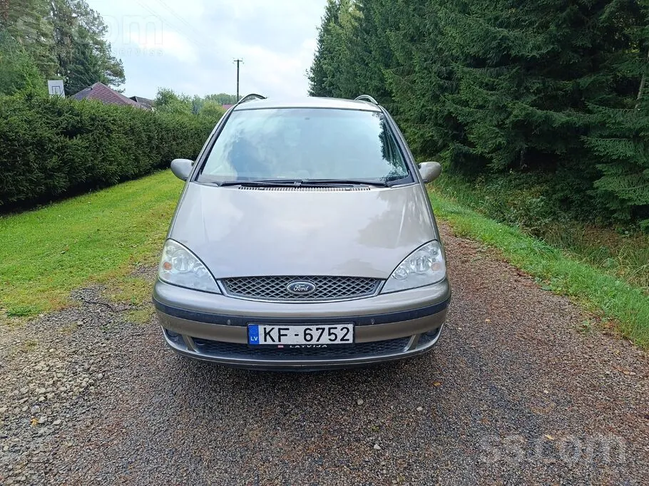 Ford Galaxy 2002 photo 2