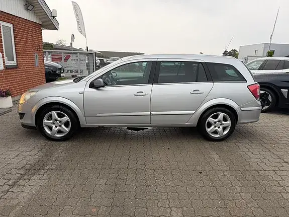 Opel Astra 2008 photo 4