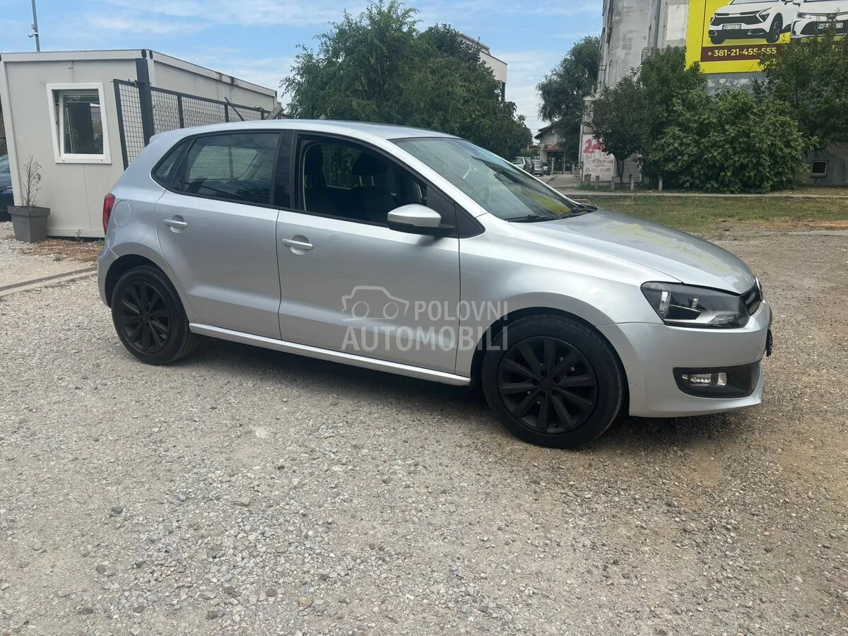 Volkswagen Polo 2010 photo 5