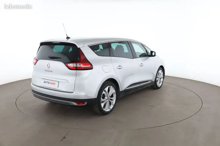 Renault Grand Scenic 2019 photo 3