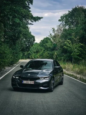 BMW 330I