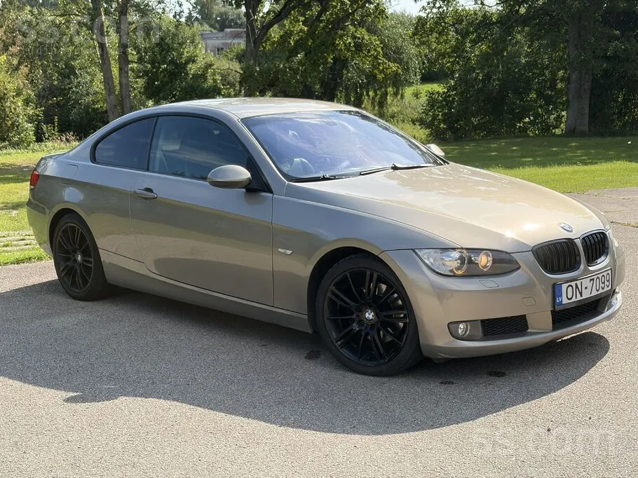 BMW 320 2008 photo 2