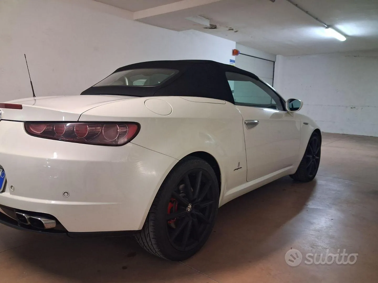 Alfa Romeo Spider 2010 photo 4