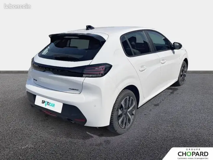 Peugeot 208 2024 photo 3