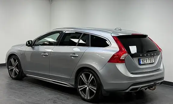 Volvo V60 2016 photo 2