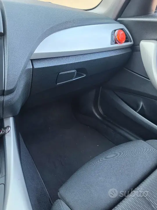BMW 118D 2013 photo 4