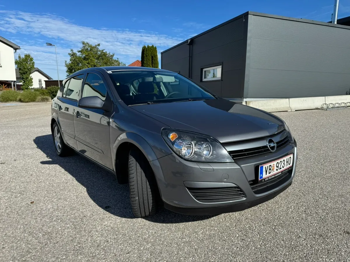 Opel Astra 2005 photo 2
