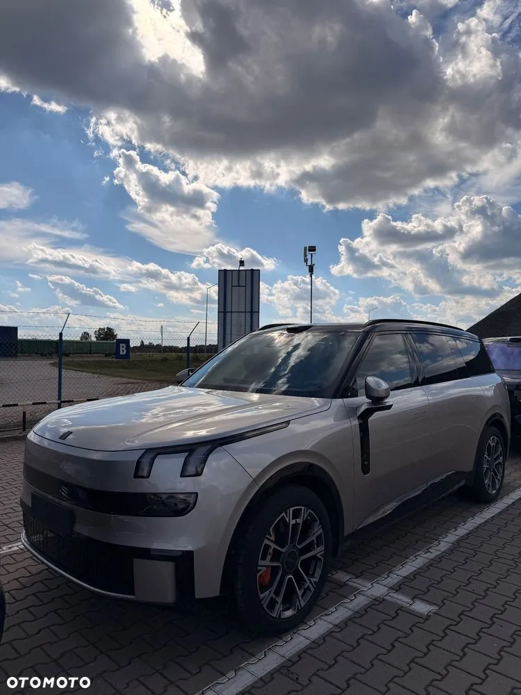Lynk & Co 900 2025 photo 4